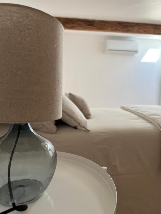 L'Escapade Nimoise Apartment นีมส์ ภายนอก รูปภาพ